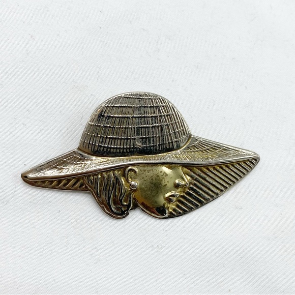 Vintage Art Deco Lady with Wide Brim Hat Profile Brooch Pin Gold Tone - Picture 2 of 3